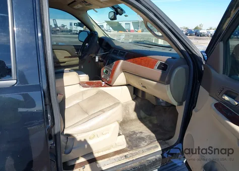 2009 Chevrolet Tahoe Ltz из США, поврежденный, VIN 1GNFC33J19R185425